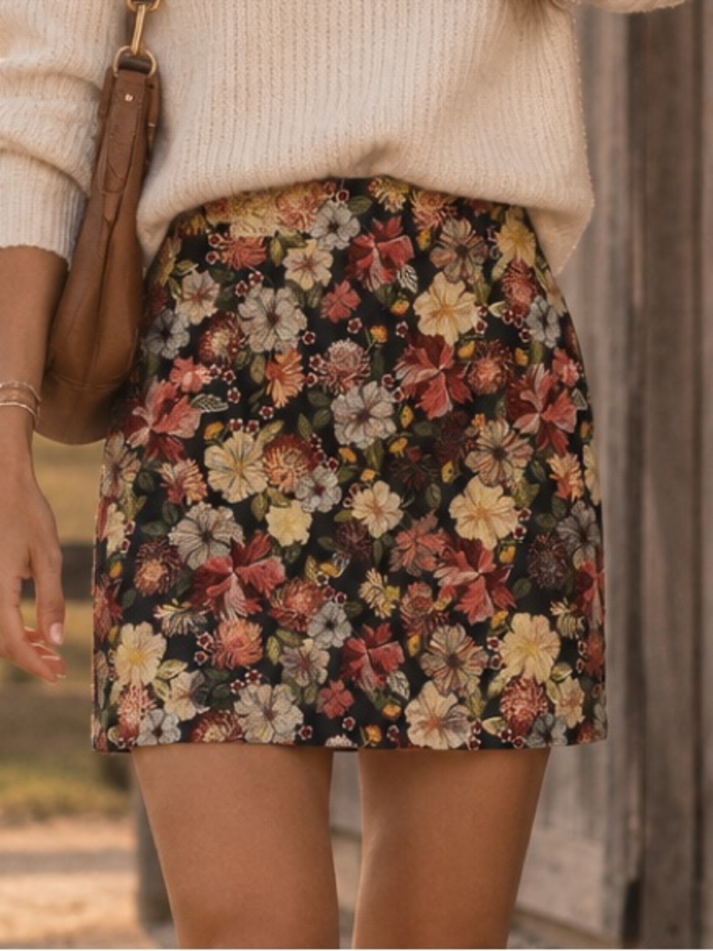 LOFT Floral Tapestry Mini Skirt Size 2 Dark Floral Fall Western